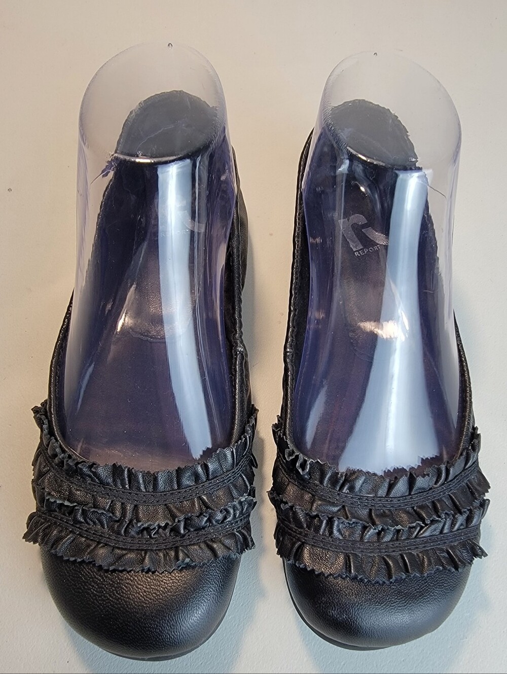 Report Pebbled Black Leather Candis Scrunch Ballet Flats With Ruffles Size 5.5